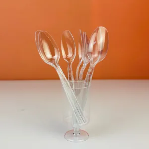 Cuillères transparentes réutilisables