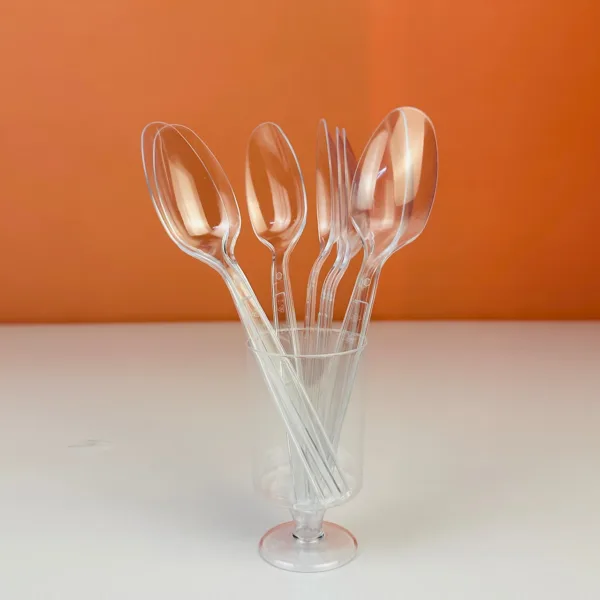 Cuillères transparentes réutilisables