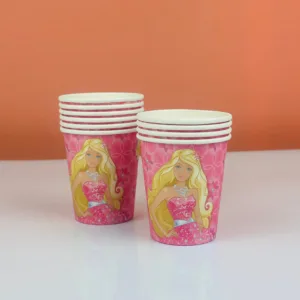 Gobelets en carton barbie
