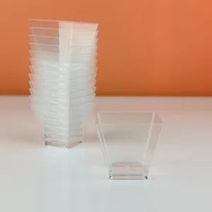 Verrines en acrylique carrée évasée 60ml
