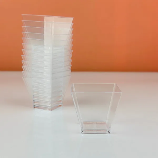 Verrines en acrylique carrée évasée 60ml