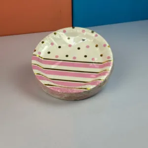 Assiettes en carton rose décoré 17cm