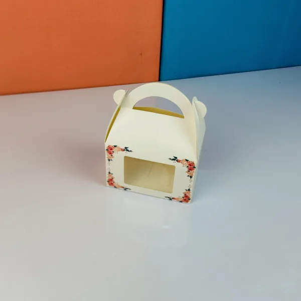 Boîte en carton avec fenêtre
