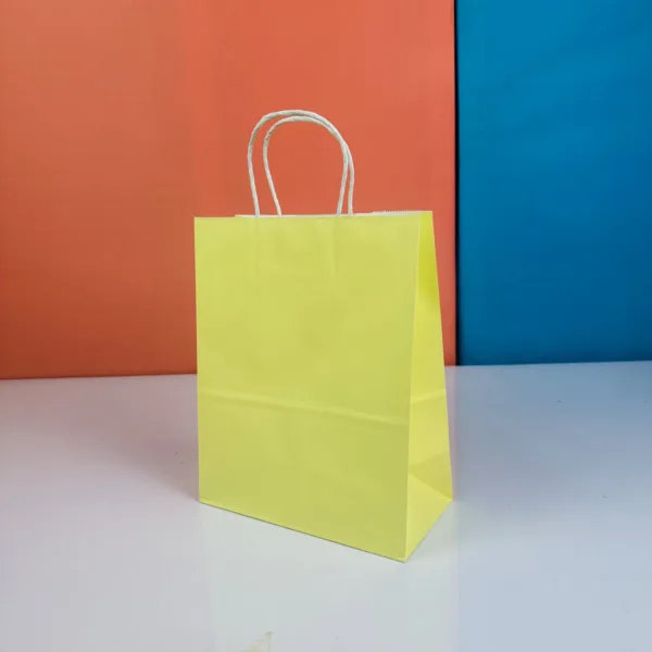 Sacs 27x21cm jaune clair en kraft