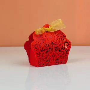 Boîtes à dragées rouge avec ruban