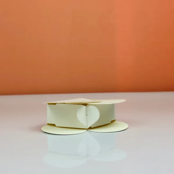 Boîtes à dragées forme cœur blanc pailleté argent – Image 2