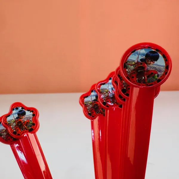 Fourchettes rouge décorées ladybug – Image 2